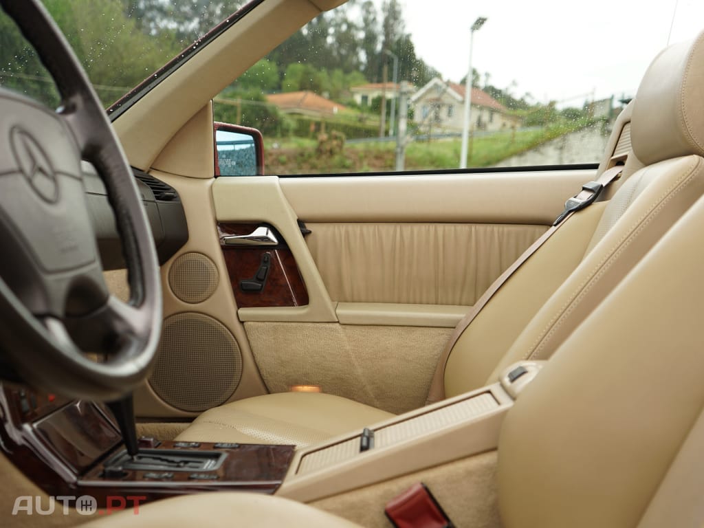 Mercedes-Benz SL 280 R129