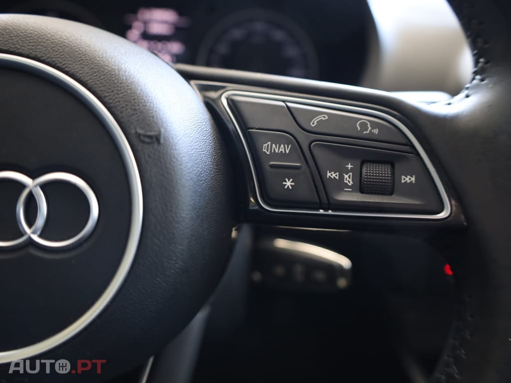 Audi A3 Sportback 1.6 TDi B. Line Attraction