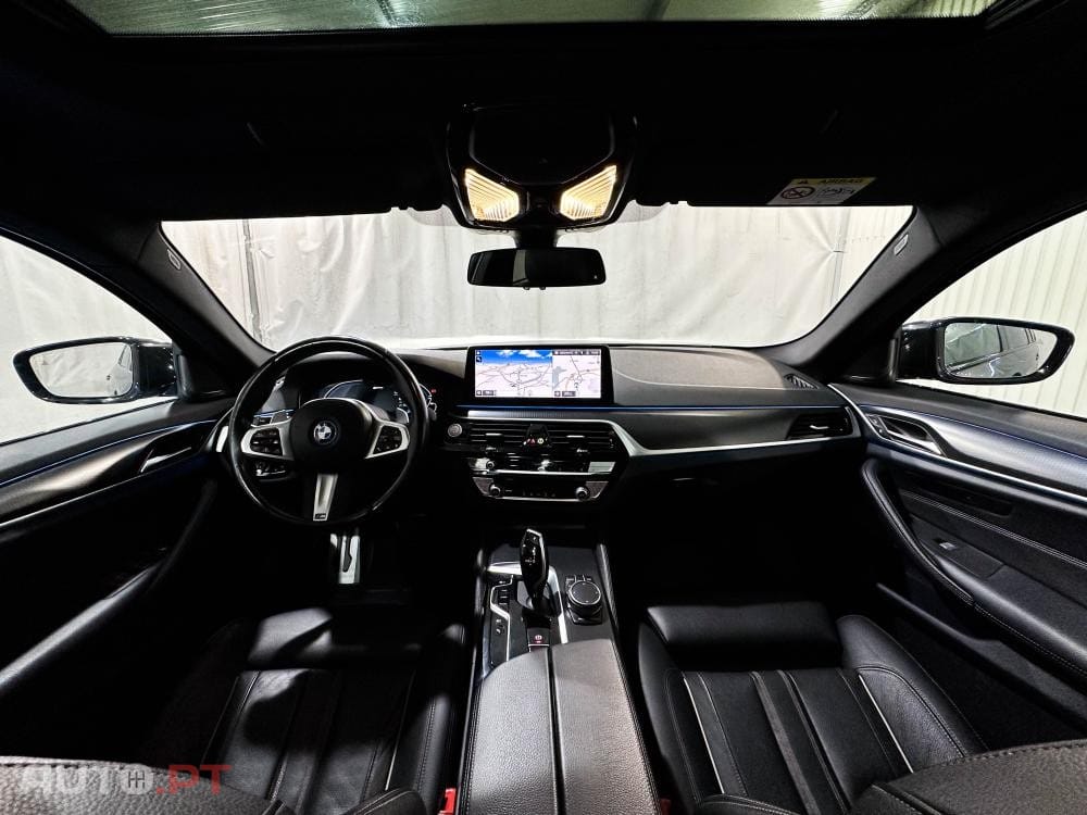 BMW 530 e Pack Desportivo M