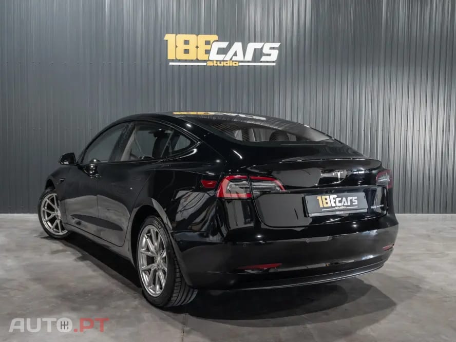 Tesla Model 3 Long-Range Dual Motor AWD