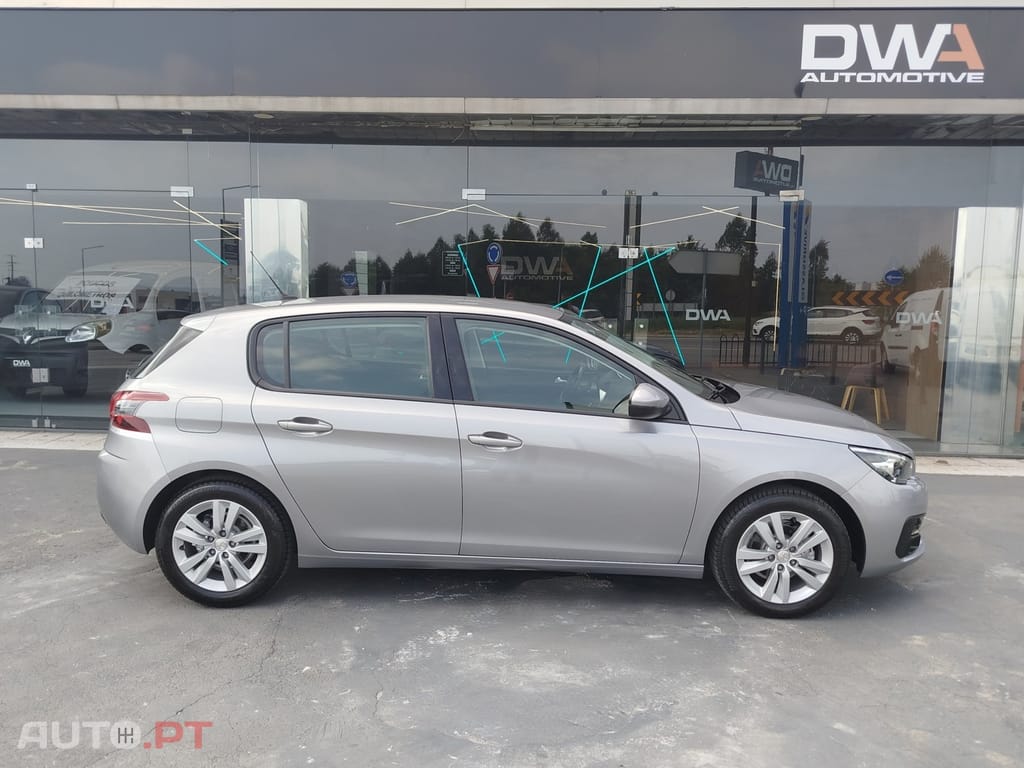 Peugeot 308 1.2 PureTech Business Line