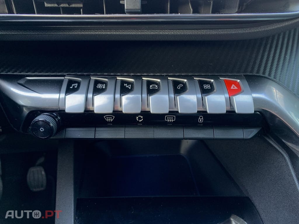 Peugeot 3008 1.5 BlueHDi Active