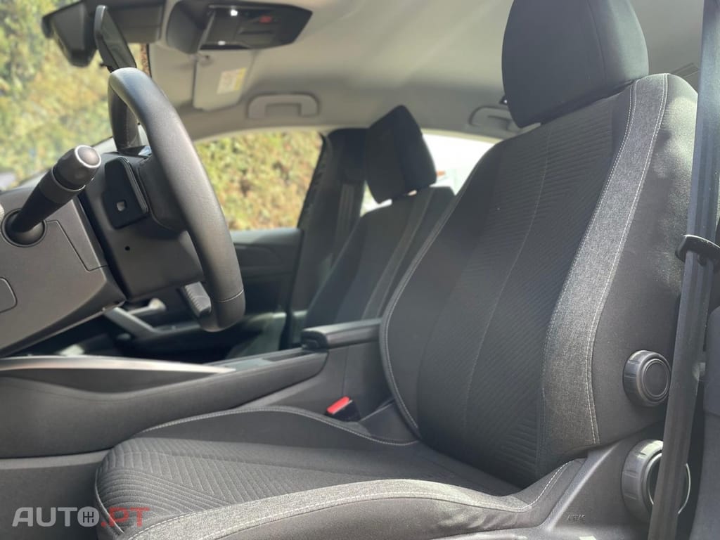 Peugeot 308 PureTech 130 EAT8 Active Pack