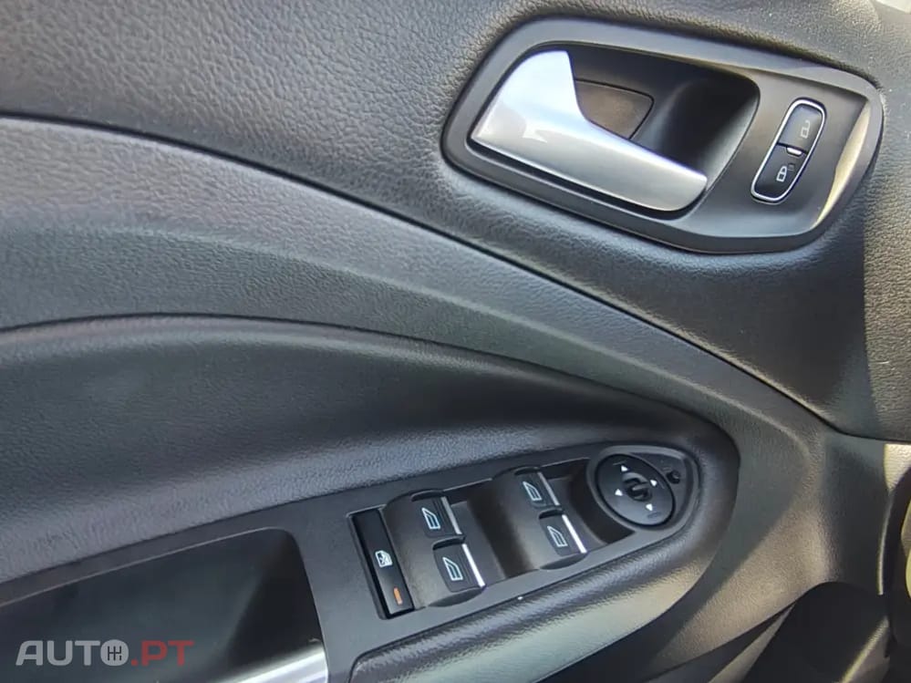 Ford Kuga 1.5 TDCi EcoBlue Titanium
