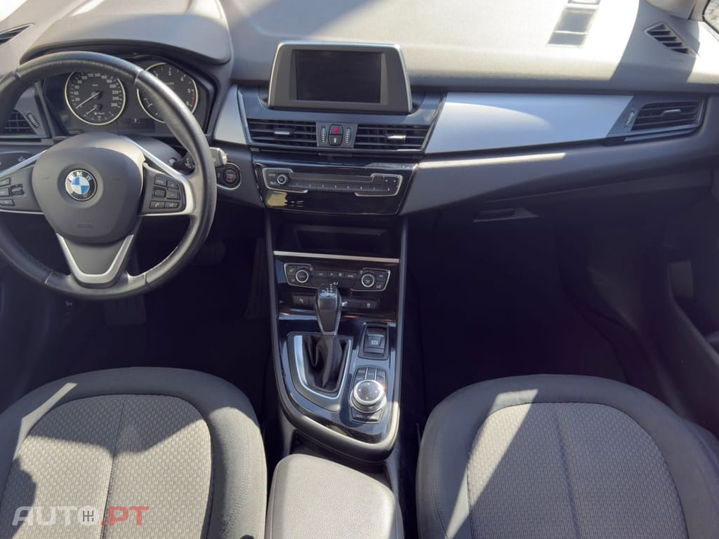 BMW 216 d Advantage Auto