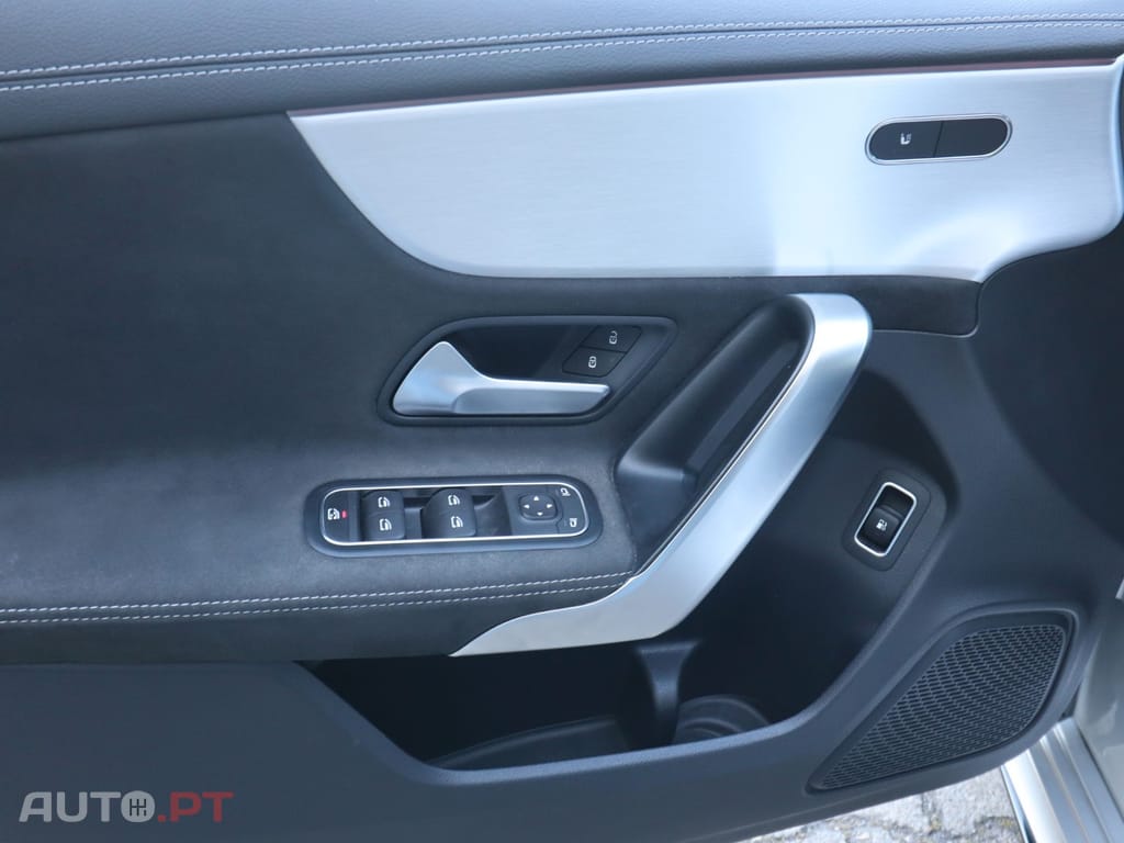 Mercedes-Benz A 250 A 250e AMG