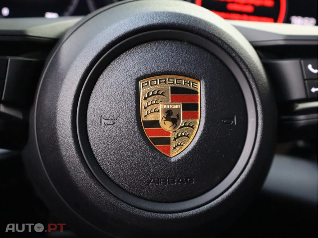 Porsche Taycan Standard