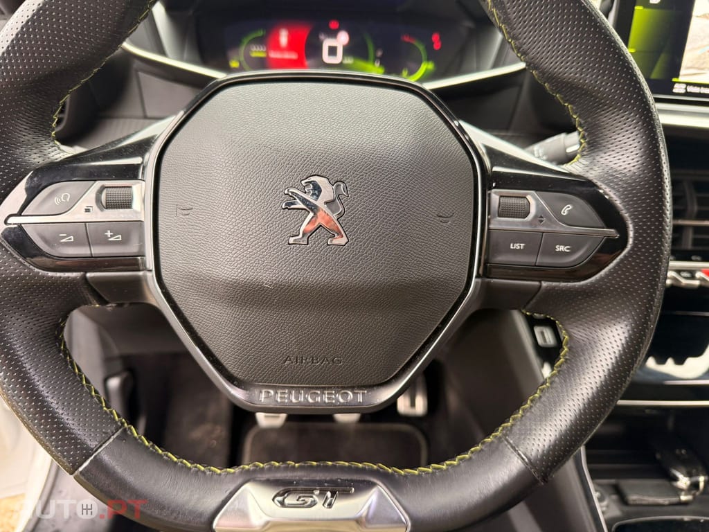 Peugeot 208 1.2 PureTech GT Line