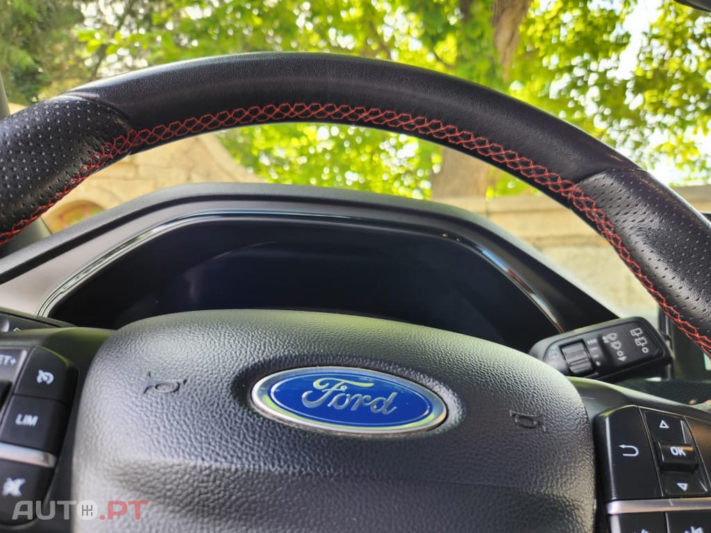 Ford Focus SW 1.5 TDCi EcoBlue ST-Line