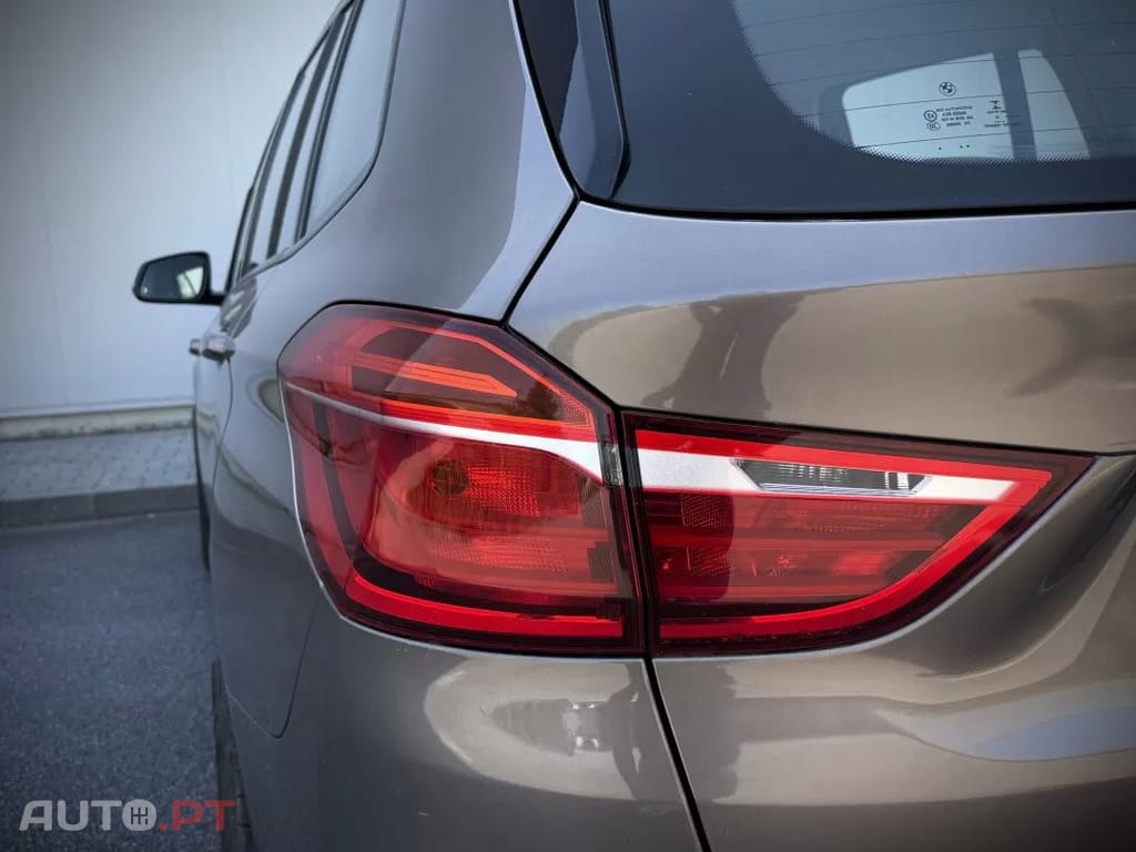 BMW 216 d 7L Line Luxury