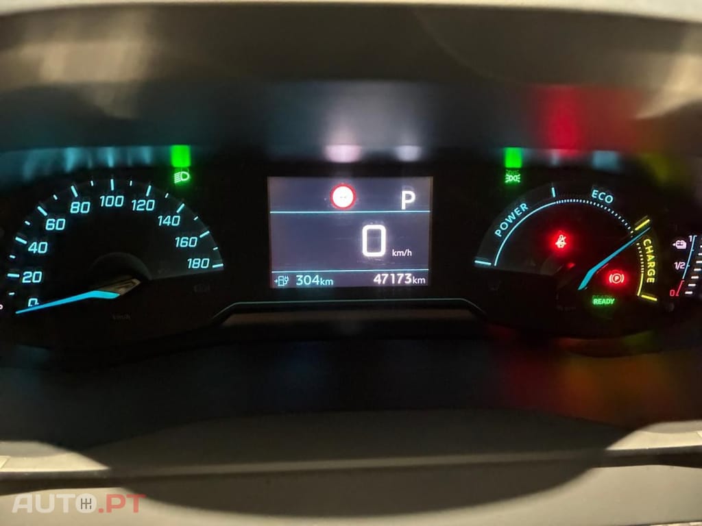 Peugeot E-208 50 kWh Style