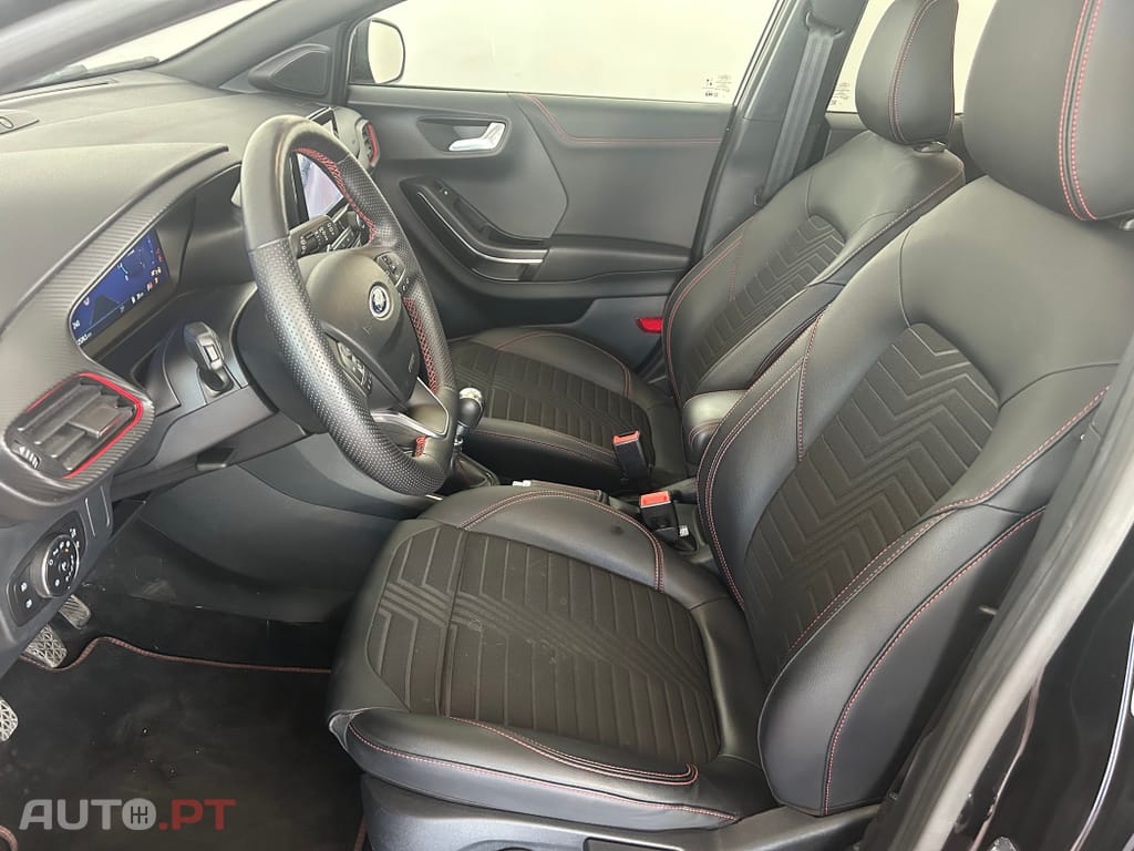 Ford Puma 1.0 EcoBoost mHEV ST-Line
