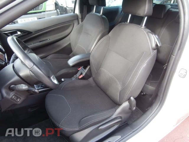 Citroen DS3 1.6 e-HDi So Chic 95g
