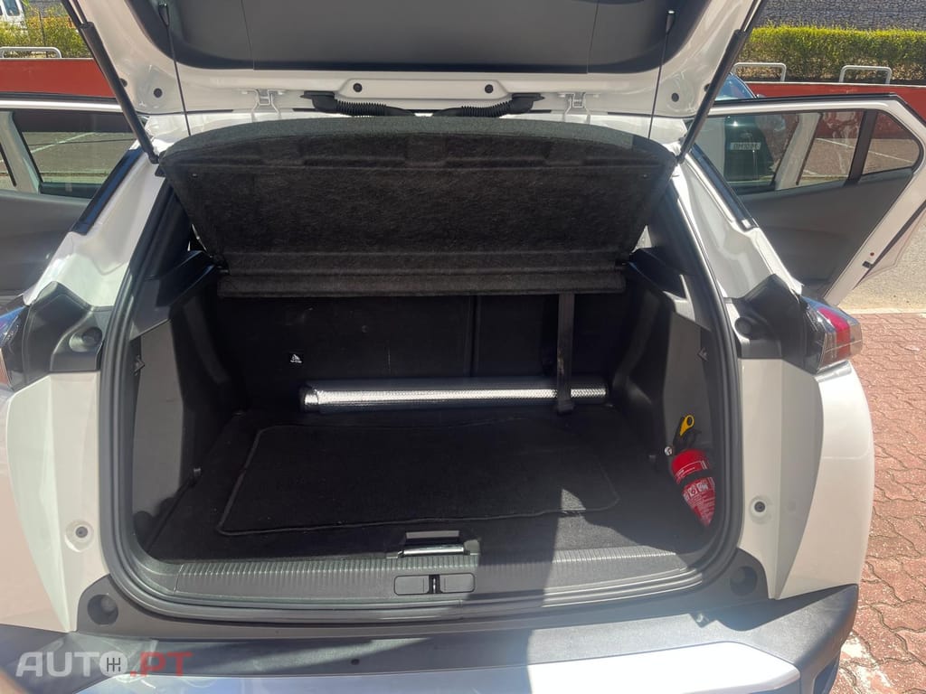 Peugeot 2008 1.2 PureTech Allure
