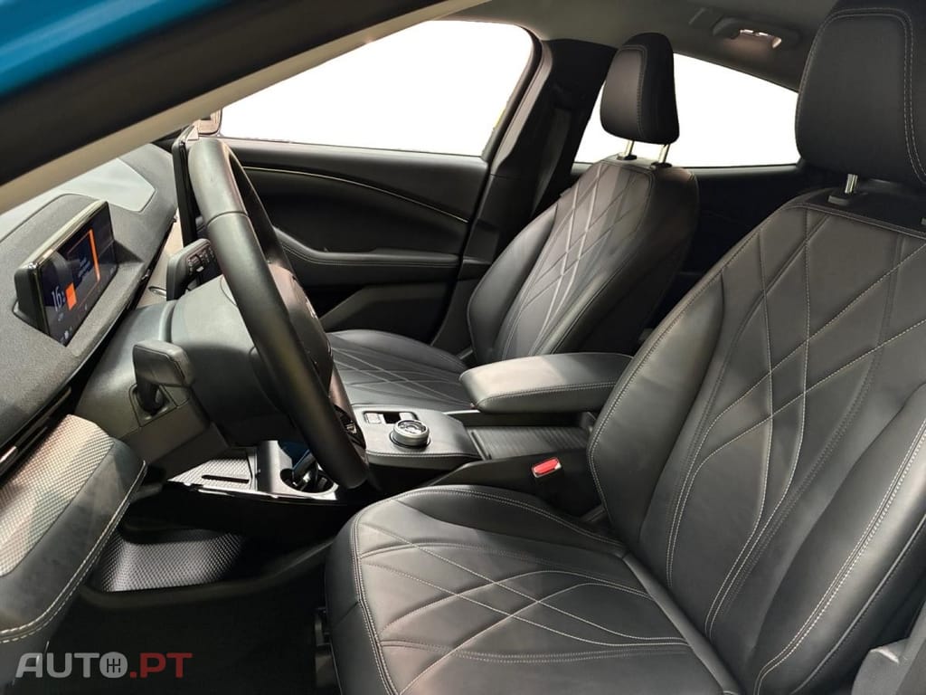 Ford Mustang Mach-E Standard Range