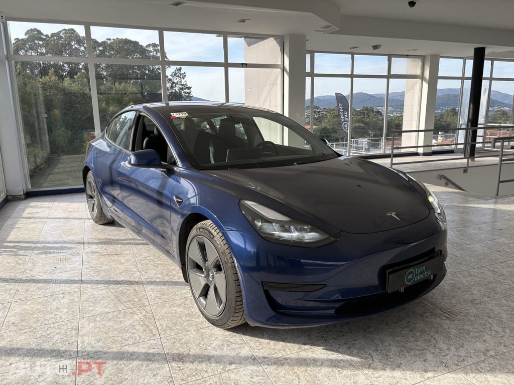 Tesla Model 3 Standard Range Plus RWD