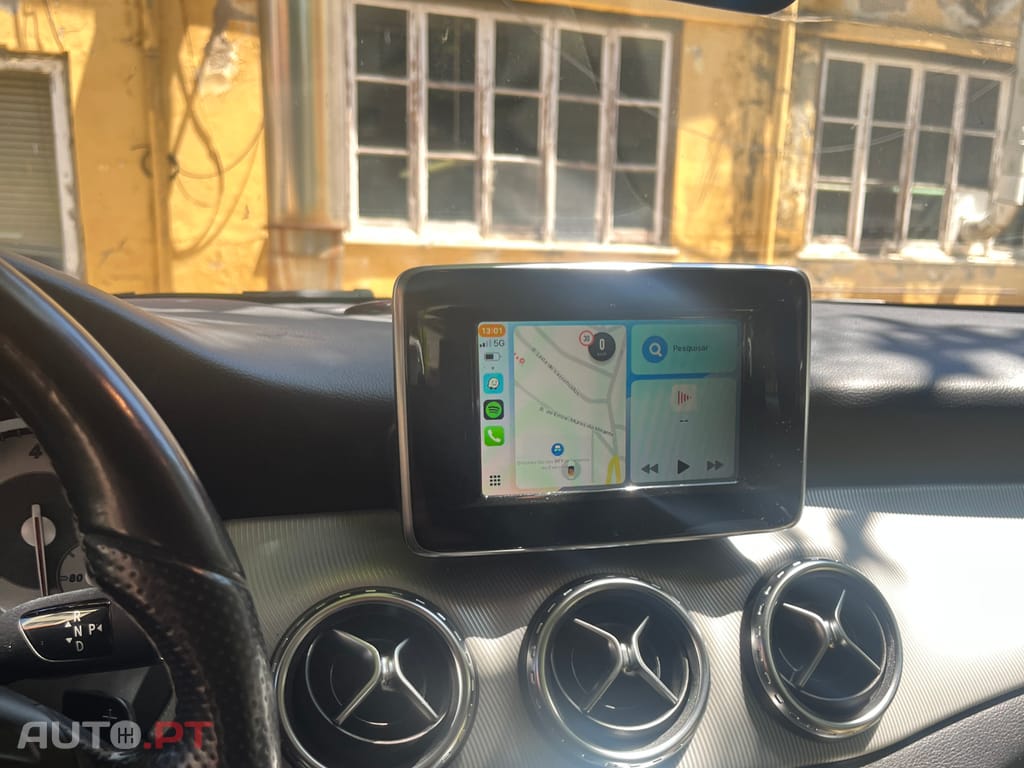 Mercedes-Benz GLA 180 Urban
