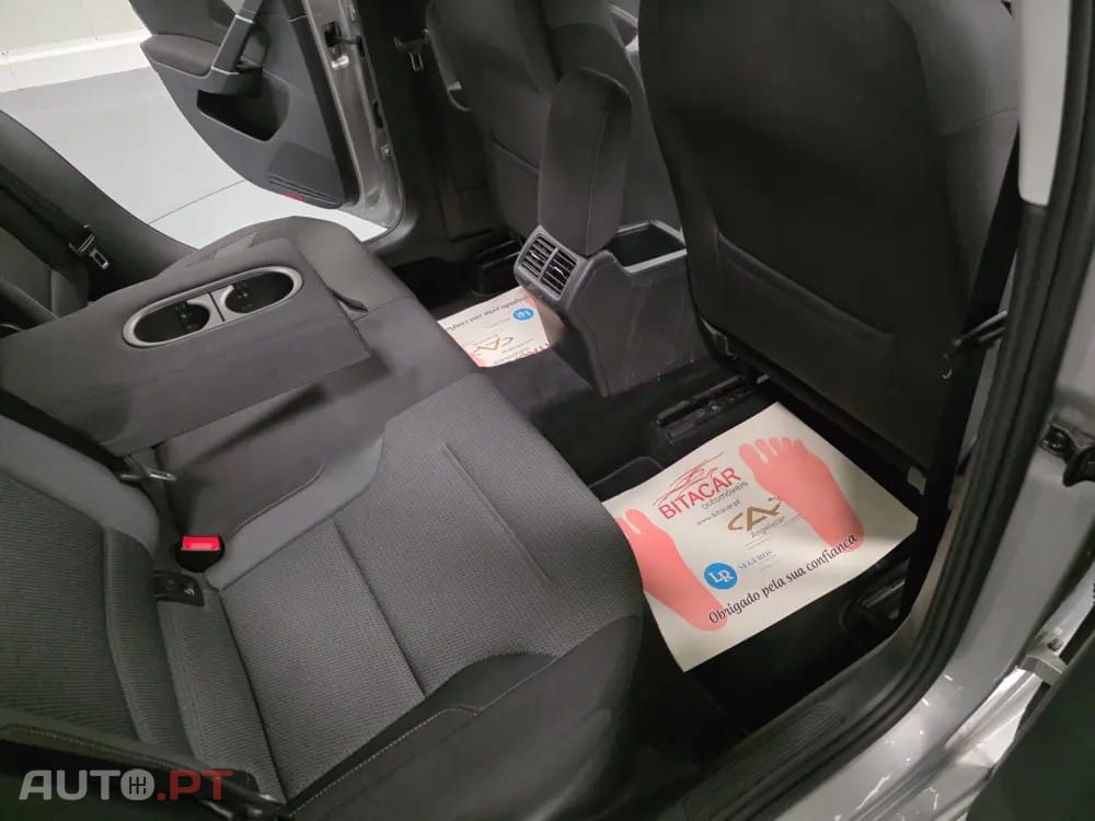 Volkswagen Golf 1.6 TDI CONFORTLINE