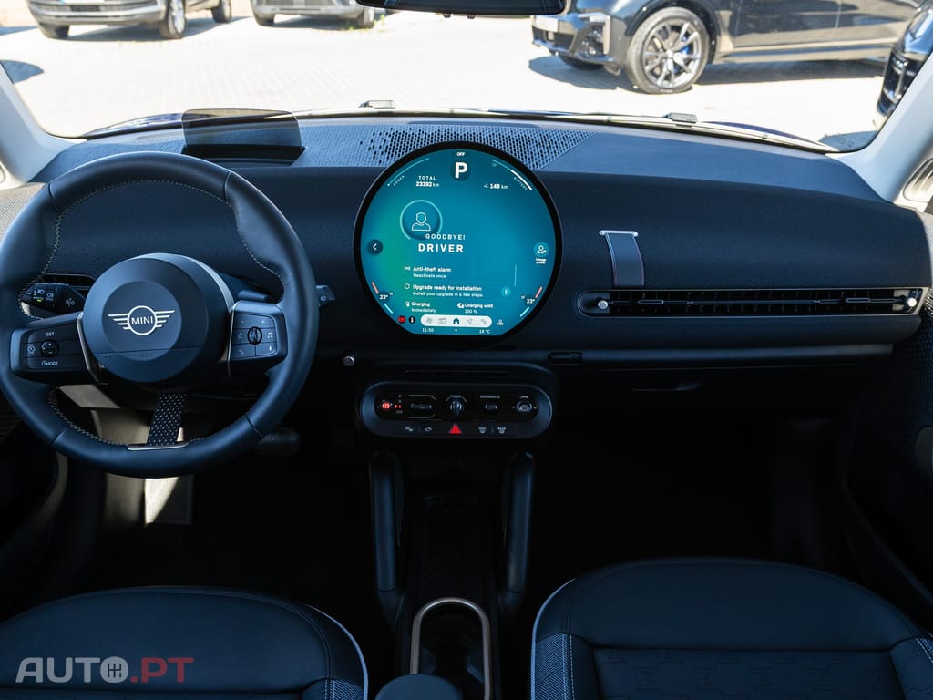 MINI Cooper SE Classic M
