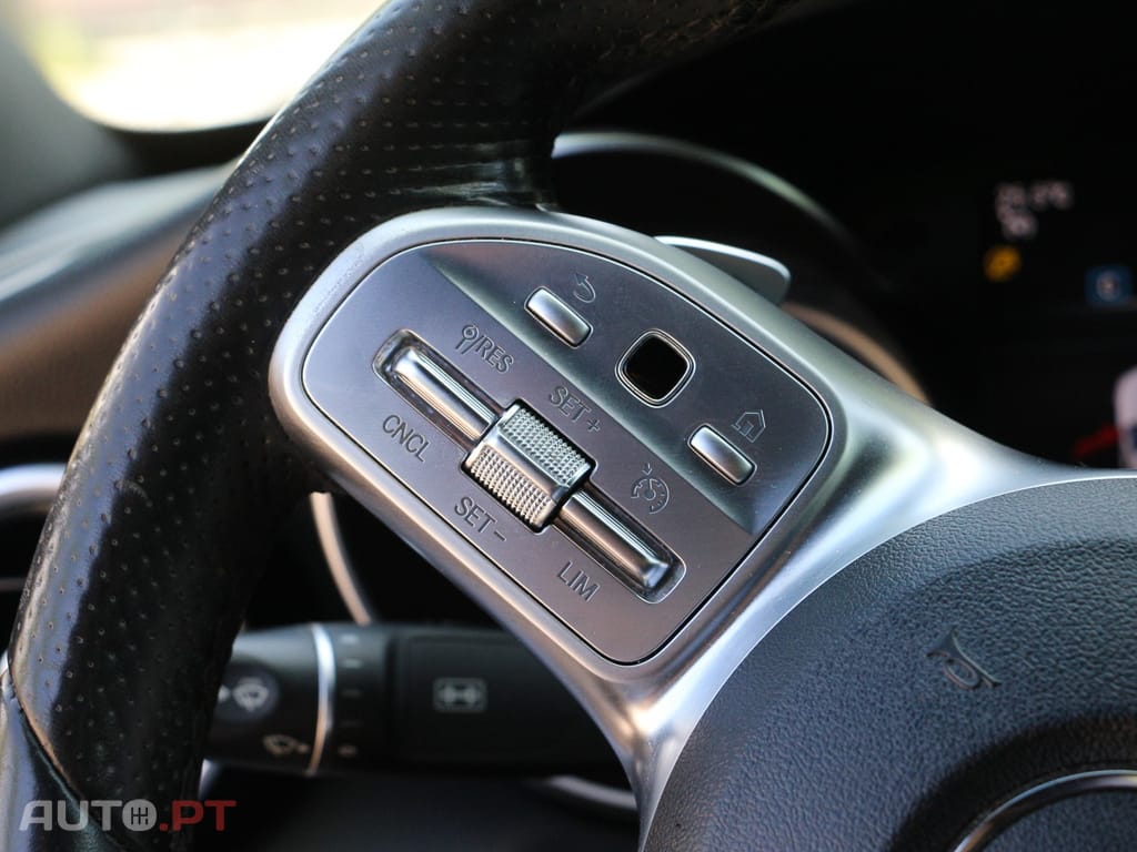 Mercedes-Benz C 200 Outro