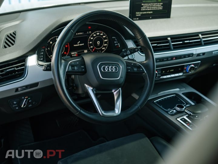 Audi Q7 3.0 TDi quattro Tiptronic 7L