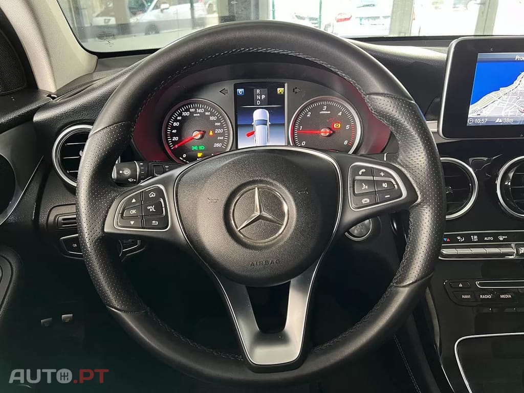 Mercedes-Benz GLC 220 D 4MATIC 9GTRONIC