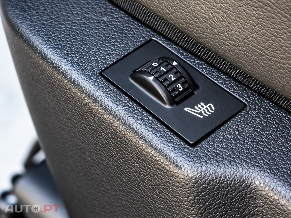 Peugeot 3008 2.0 HDi Hybrid4