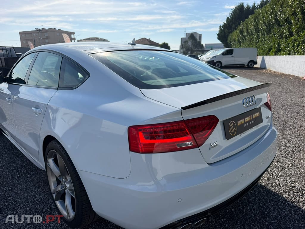 Audi A5 2.0 TDi S-line