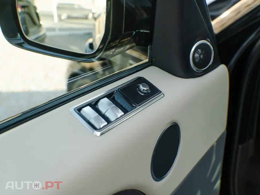Land Rover Range Rover Sport SDV6 Black Edition