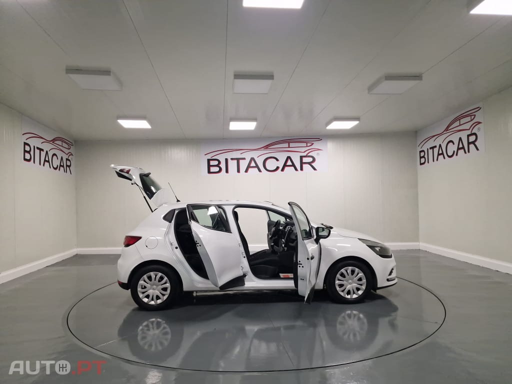 Renault Clio SOCIETE 1.5 DCI ZEN IVA DEDUTIVEL