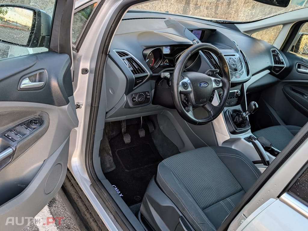 Ford Focus C-Max II 1.6 TDCi Titanium - Impecável - Oportunidade!