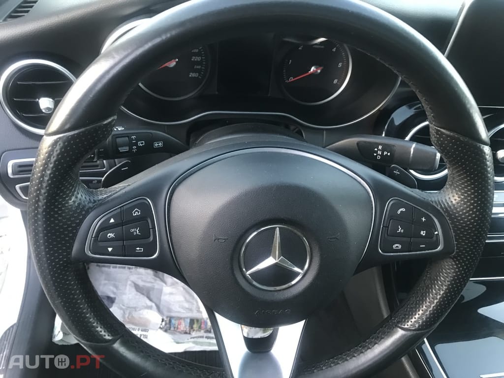 Mercedes-Benz C 300 BlueTEC Hybrid Avantgarde