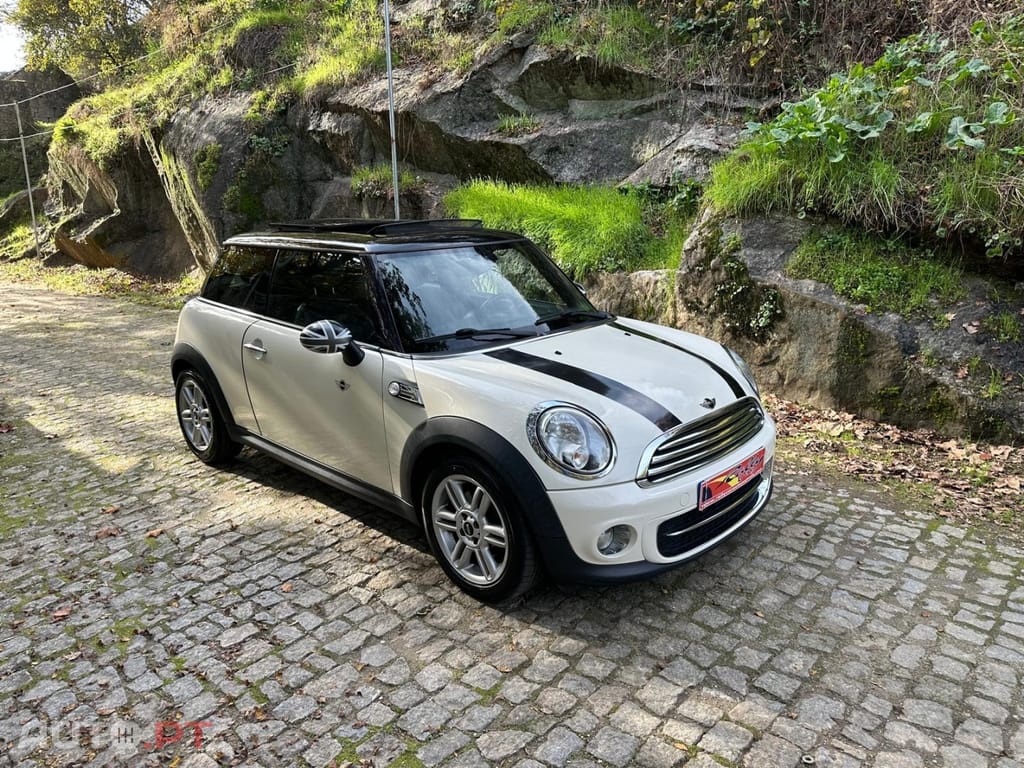 MINI Cooper Cooper D