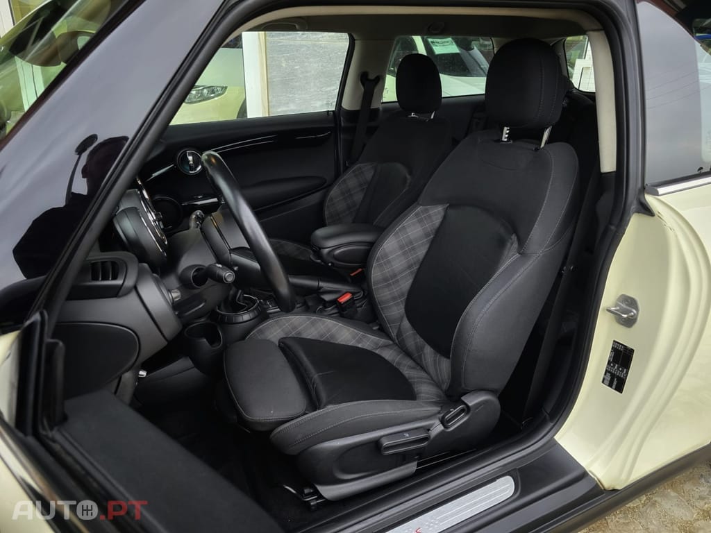 MINI Cooper Cooper S