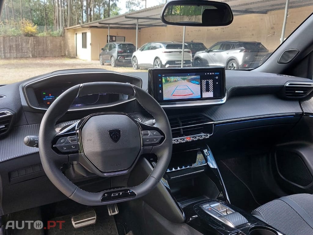 Peugeot E-2008 54 kWh GT