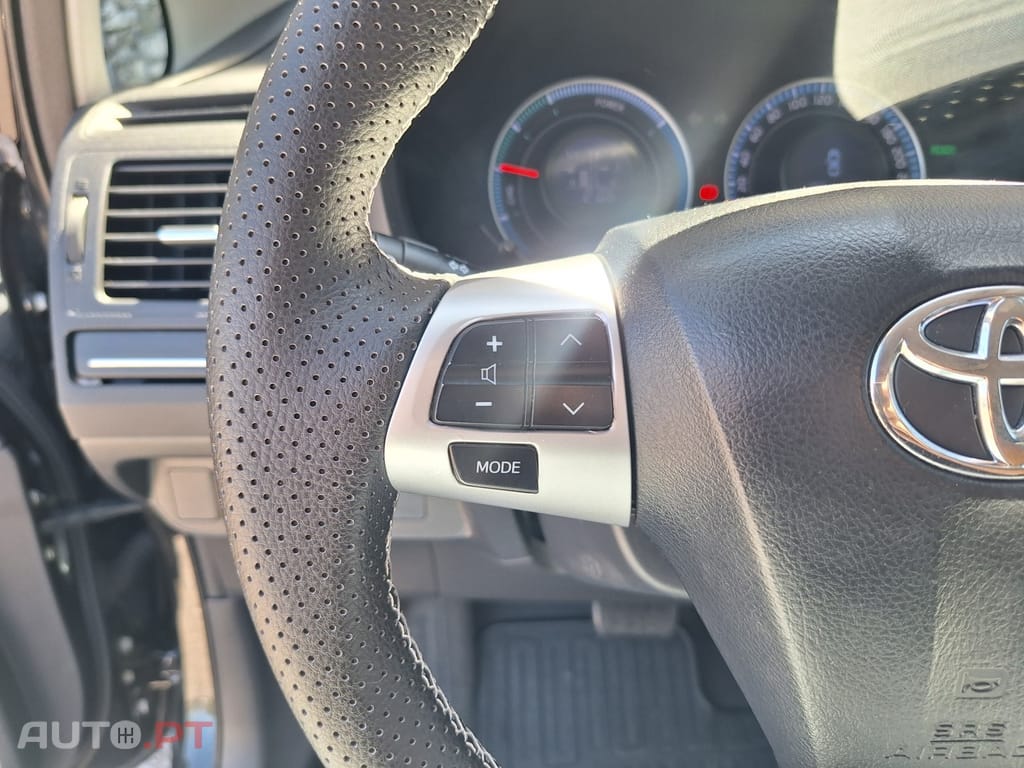 Toyota Auris 1.8 HSD P.Te.+JLL17
