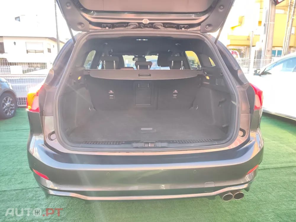 Ford Focus SW 1.0 EcoBoost MHEV ST-Line Design SIP