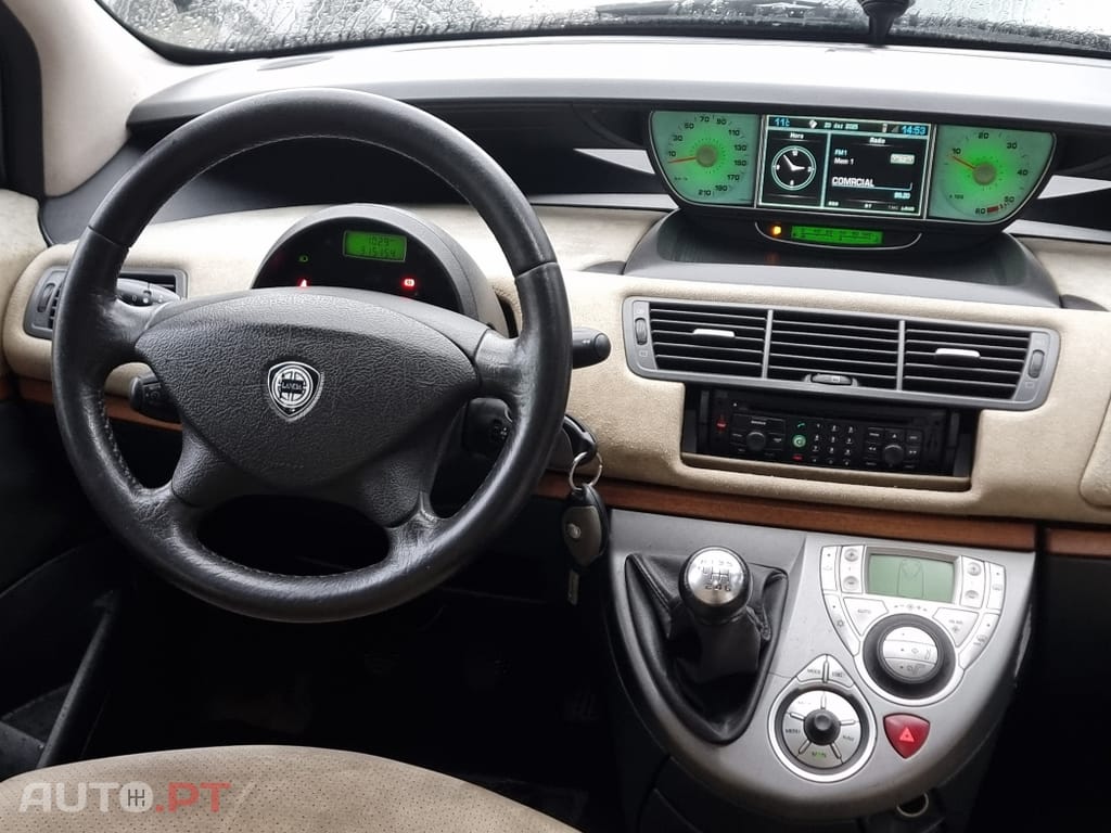Lancia Phedra 2.2 JTD