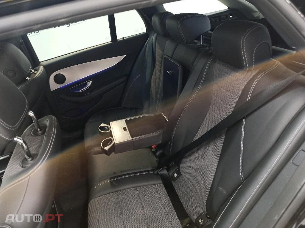 Mercedes-Benz E 300 de Avantgarde