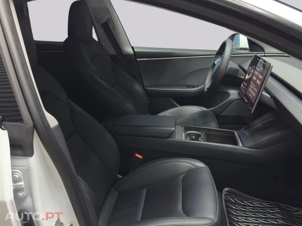 Tesla Model 3 Standard RWD