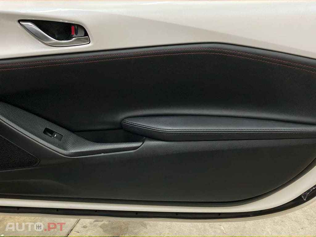 Mazda MX-5 1.5 Sky-G Excellence Navi