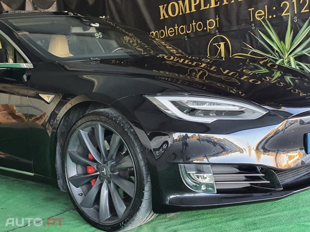 Tesla Model S S90 P