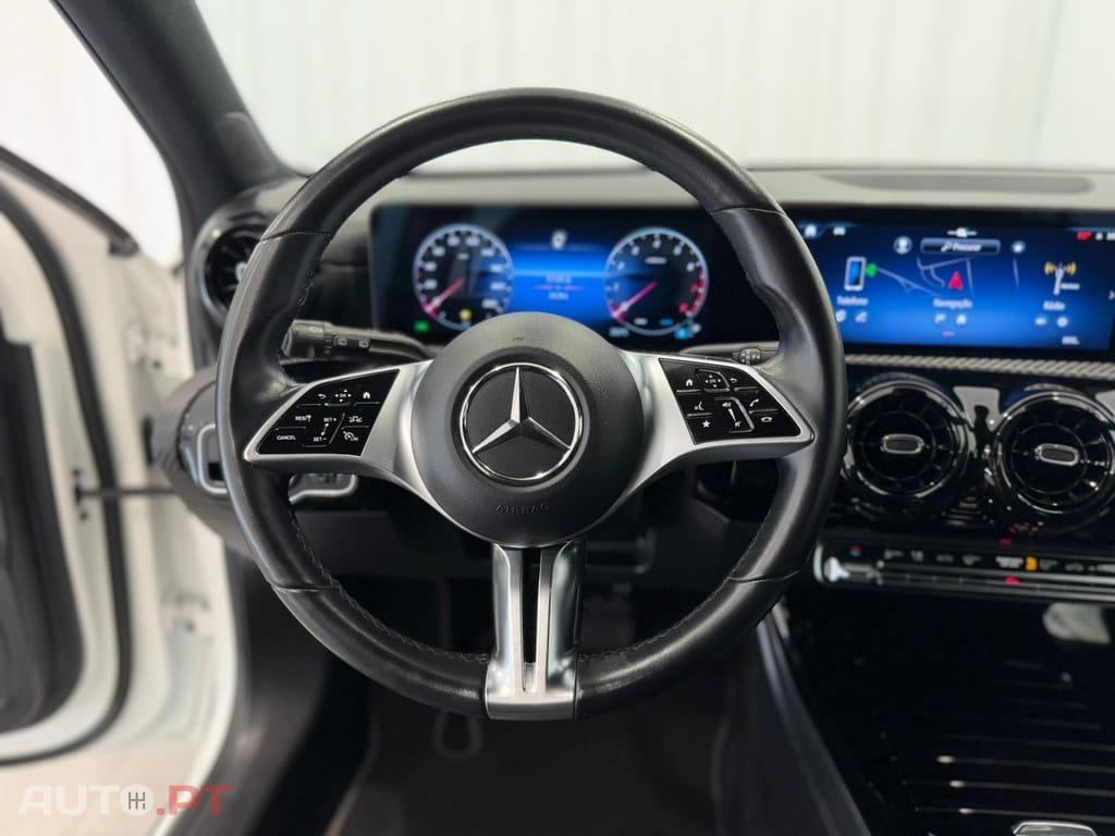 Mercedes-Benz A 200 Outro