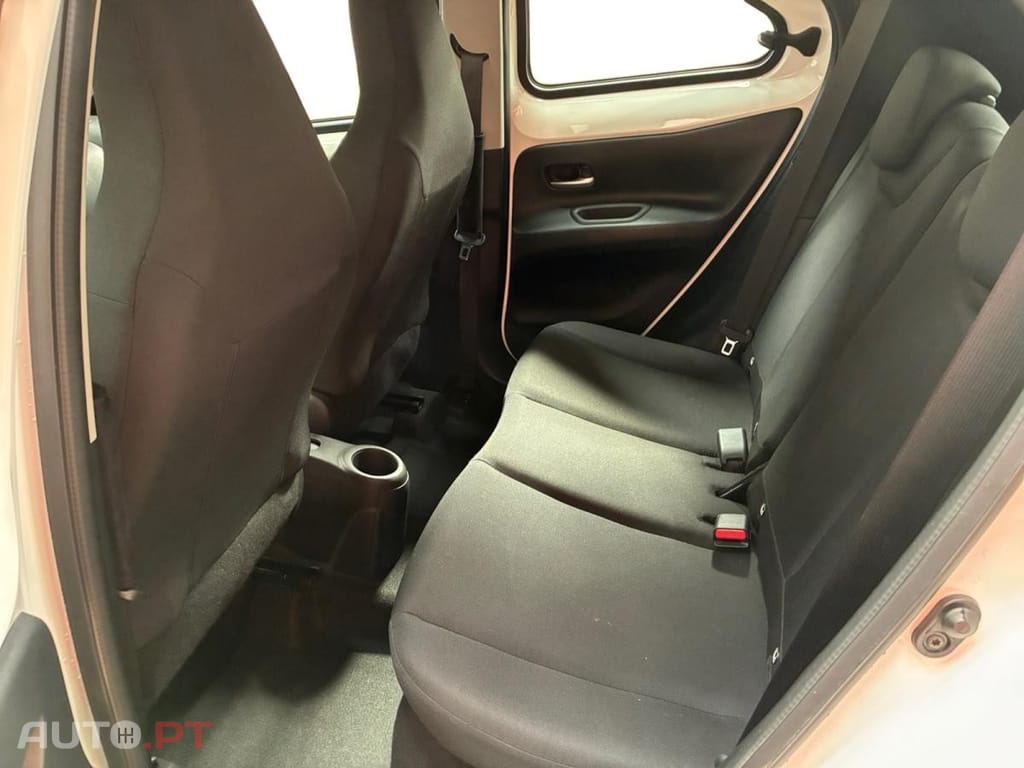 Toyota Aygo X 1.0 VVT-i Dynamic