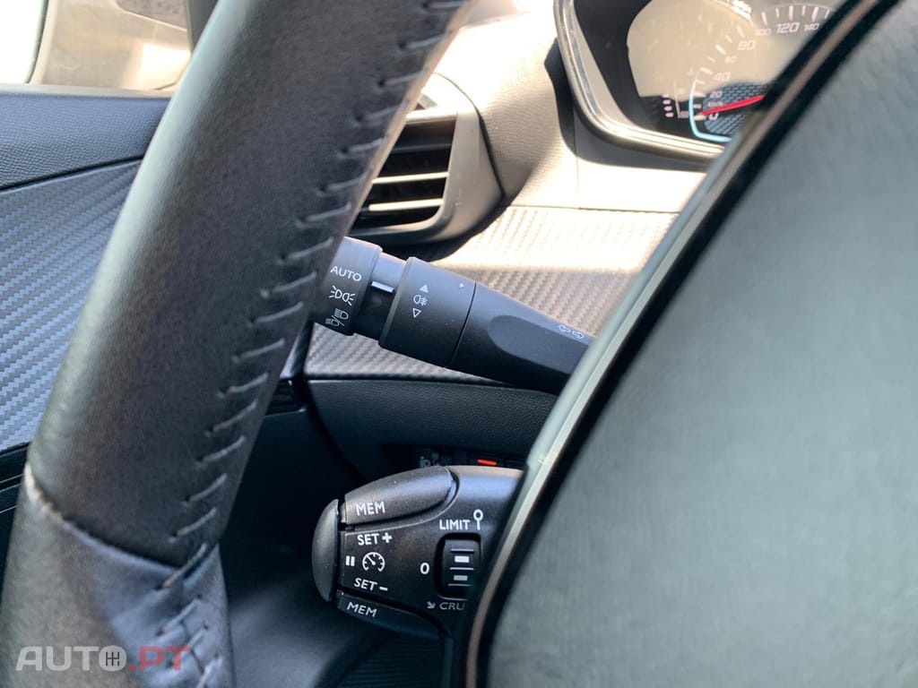 Peugeot 2008 1.2 PureTech Active