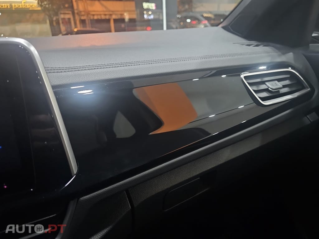 Volkswagen T-Roc 2.0 TDI R-Line DSG