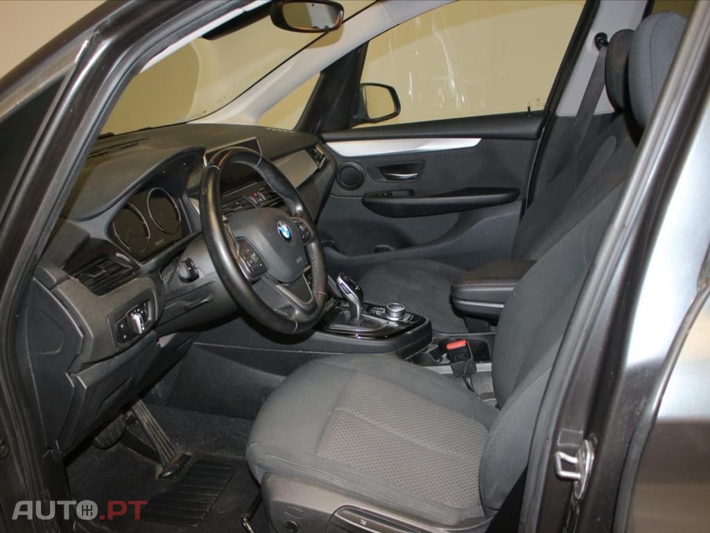 BMW 216 d Aut.