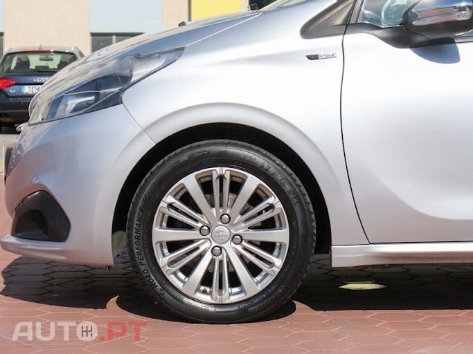 Peugeot 208 1.2 PureTech Style