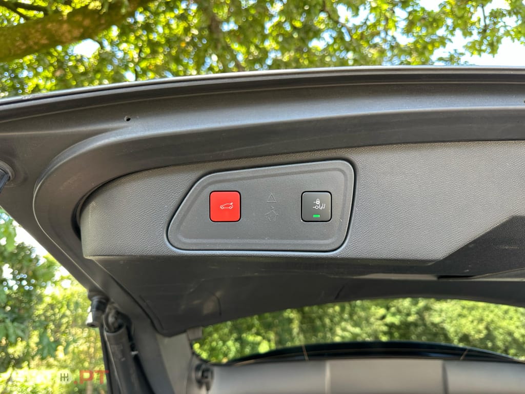 Peugeot 3008 1.6 Hybrid GT Pack e-EAT8