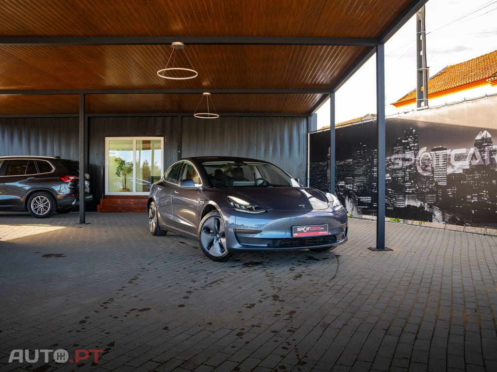 Tesla Model 3 Standard Range Plus RWD